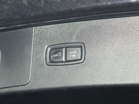 Used 2019 Porsche Cayenne Turbo AWD/4WD image 13