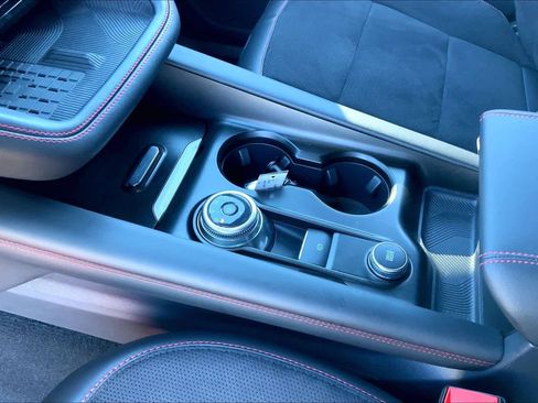 Certified 2025 Ford Explorer ST image 17