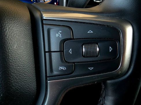 Used 2025 Chevrolet Silverado 1500 LT AWD/4WD image 32