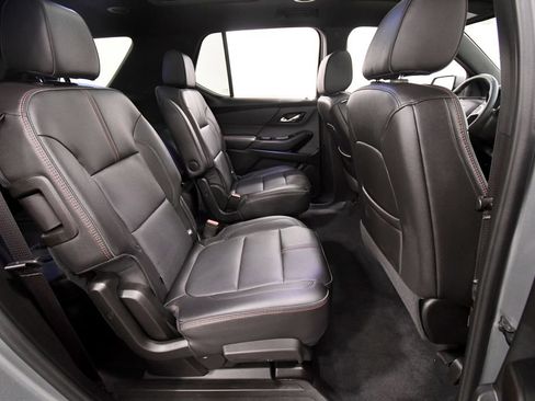 Used 2023 Chevrolet Traverse RS AWD/4WD image 18