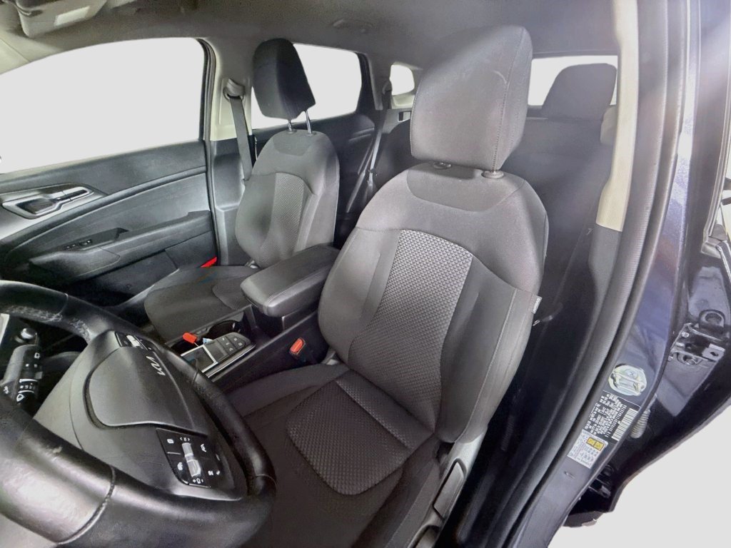Used 2026 Kia Sportage LX AWD/4WD image 21