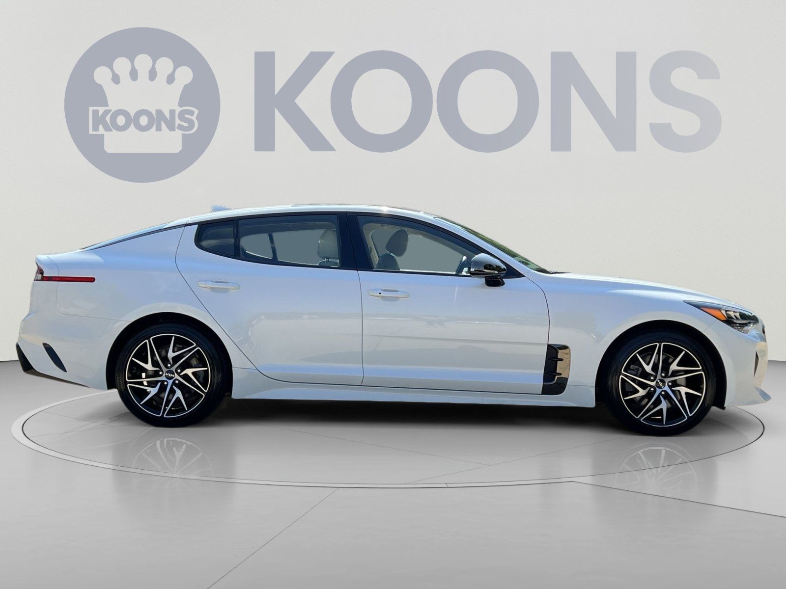Used 2023 Kia Stinger GT-Line w/ Sun & Sound Package AWD/4WD image 15
