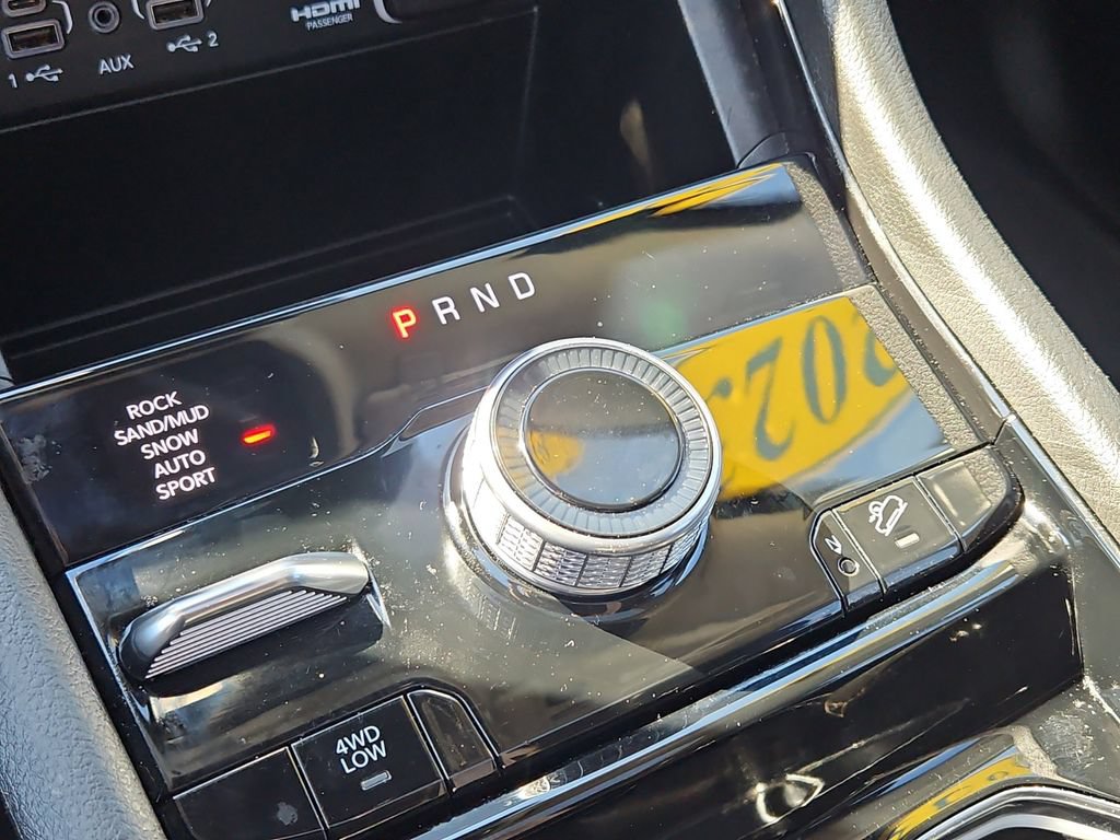 Used 2023 Jeep Grand Cherokee 4WD 4xe image 33