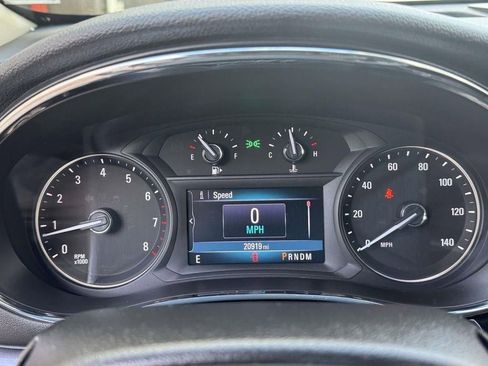 Used 2022 Buick Encore Preferred w/ Safety Package image 25