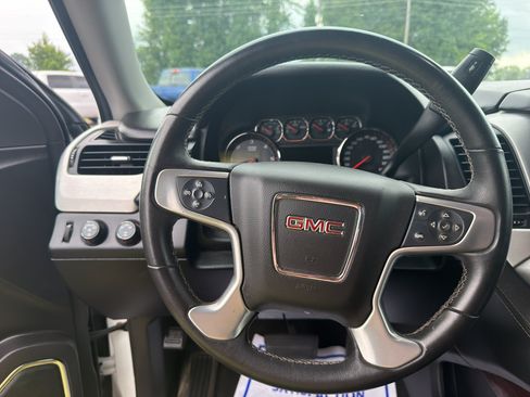 Used 2015 GMC Yukon SLE AWD/4WD image 14
