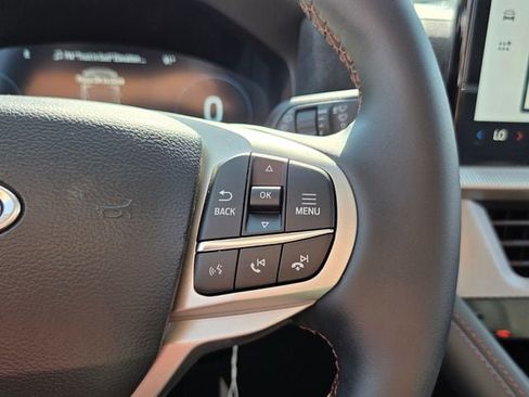 New 2026 Ford Explorer Active RWD image 24