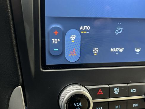 Used 2022 Ford Edge SEL w/ Convenience Package image 22