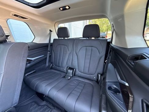Used 2020 BMW X7 xDrive40i w/ Cold Weather Package AWD/4WD image 40