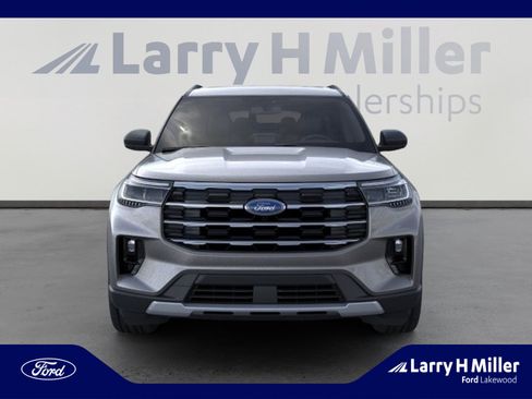 New 2026 Ford Explorer Active image 6