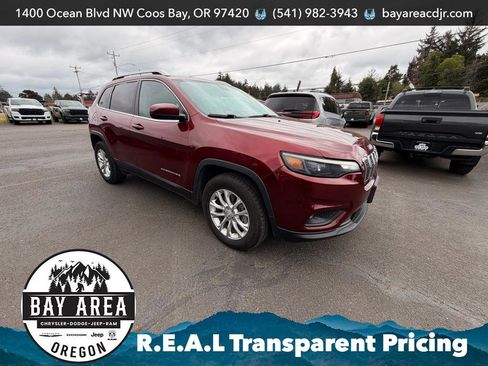 Used 2019 Jeep Cherokee Latitude w/ Popular Appearance Group AWD/4WD image 3