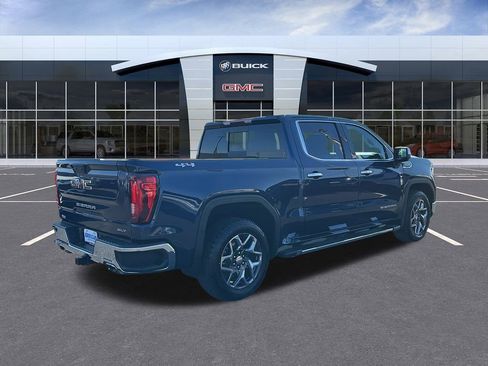 Used 2022 GMC Sierra 1500 SLT w/ SLT Premium Plus Package image 5