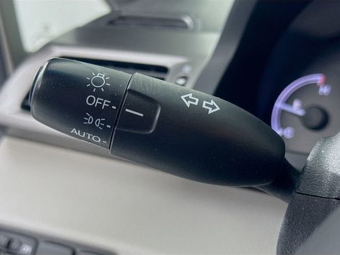 Used 2016 Honda Odyssey SE image 12