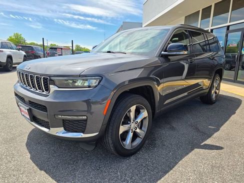 Used 2022 Jeep Grand Cherokee L Limited AWD/4WD image 29