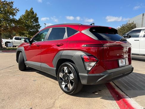 Used 2025 Hyundai Kona SEL image 8