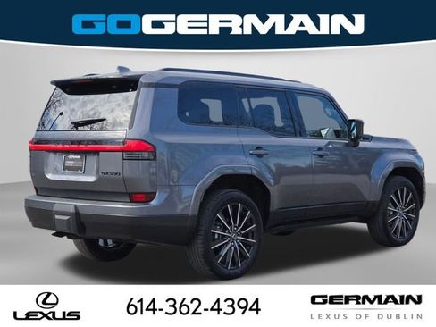 Certified 2025 Lexus GX 550 w/ Accessory Package (2T) image 10