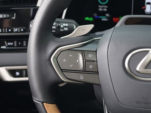 Used 2025 Lexus RX 450h AWD w/ Convenience Package image 19