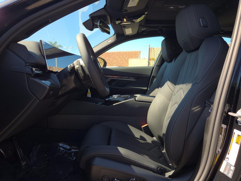 New 2027 BMW i5 eDrive40 w/ M Sport Package RWD image 6