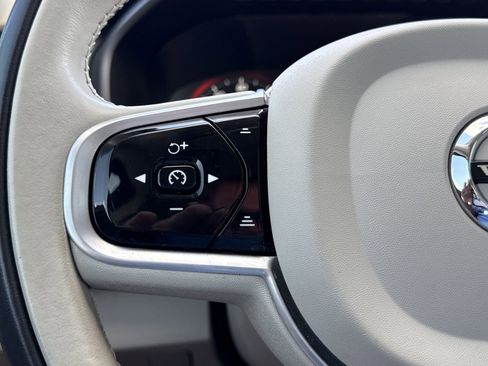 Used 2022 Volvo XC90 T6 Inscription w/ Advanced Package image 18