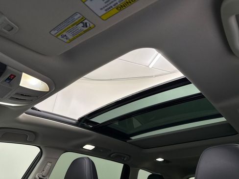 Certified 2025 Subaru Ascent Touring image 22