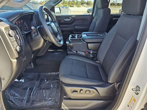 Used 2024 Chevrolet Silverado 1500 Custom image 25