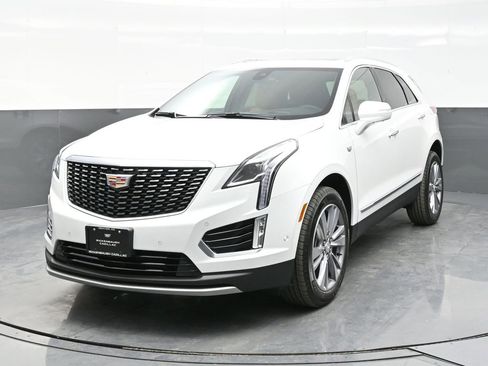 New 2025 Cadillac XT5 Premium Luxury w/ Technology Package image 2