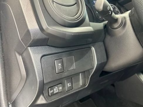 Certified 2023 Toyota Tacoma SR AWD/4WD image 9