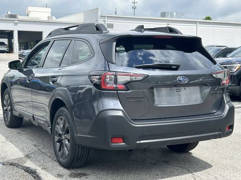 Used 2025 Subaru Outback Onyx Edition AWD/4WD image 6