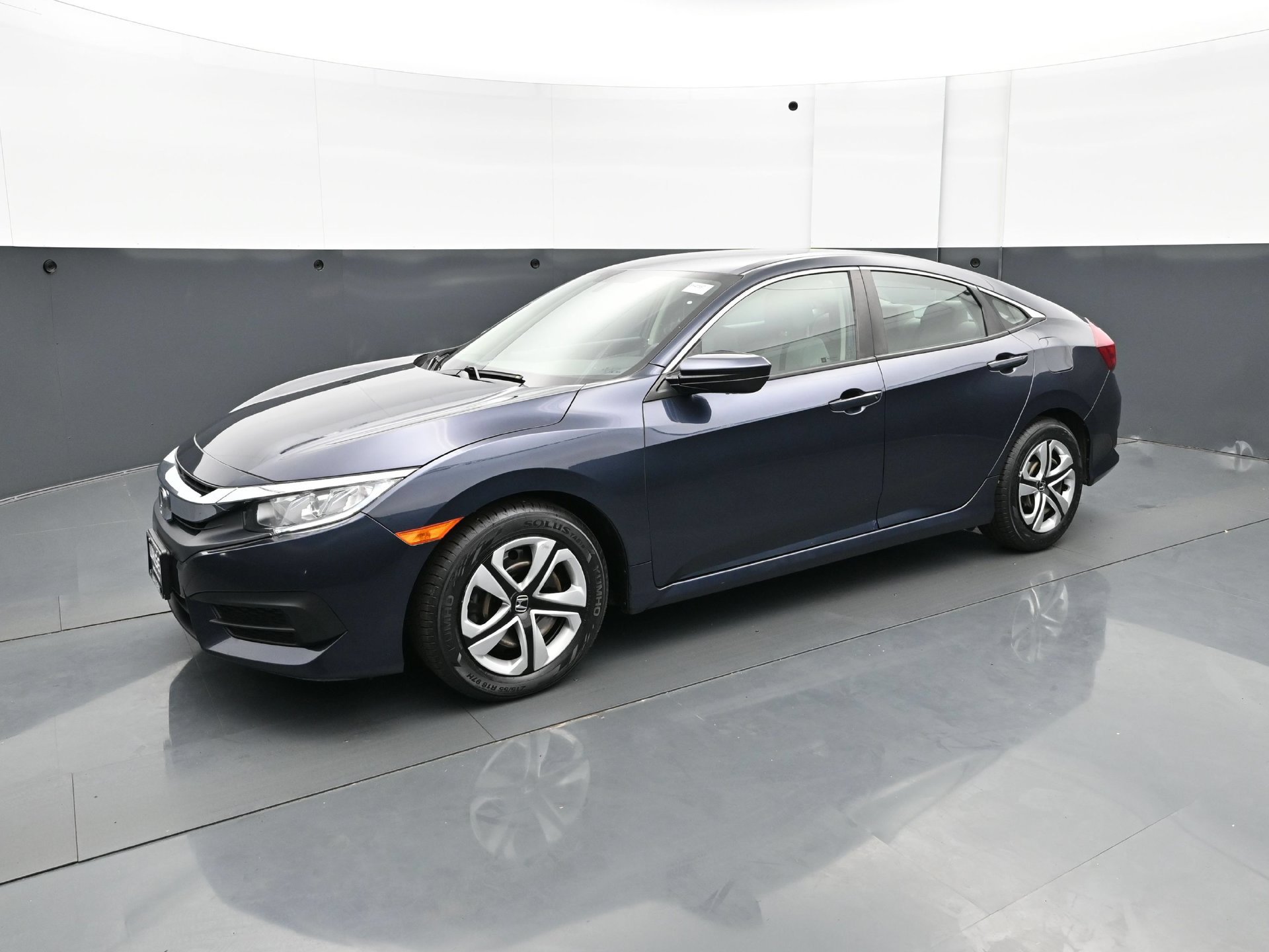 Used 2018 Honda Civic LX image 2