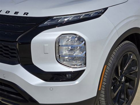 New 2025 Mitsubishi Outlander SEL Black Edition image 6
