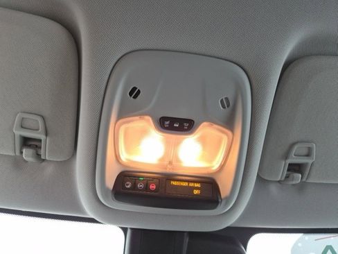 Used 2023 Chevrolet TrailBlazer LT image 25