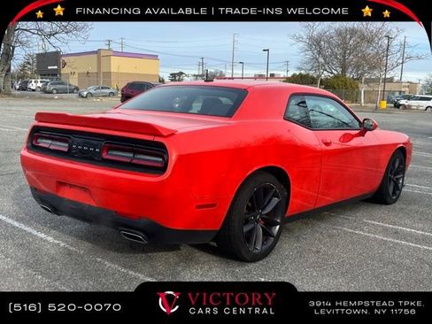 Used 2022 Dodge Challenger GT w/ Performance Handling Group image 4