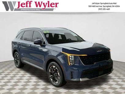 Used 2025 Kia Sorento S