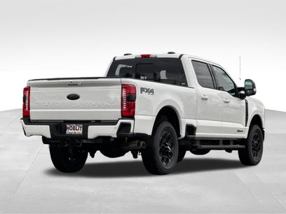 New 2026 Ford F250 Lariat w/ Black Appearance Package