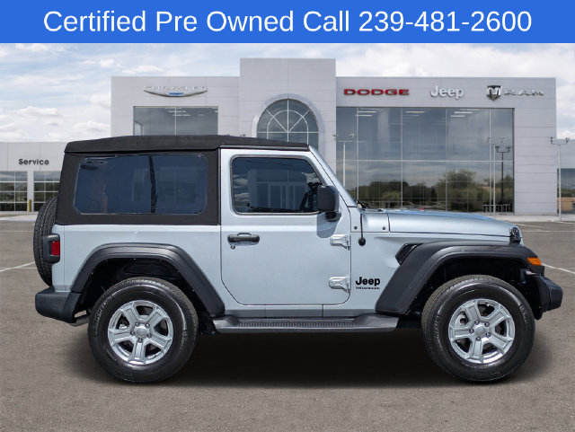 Certified 2022 Jeep Wrangler Sport AWD/4WD image 2