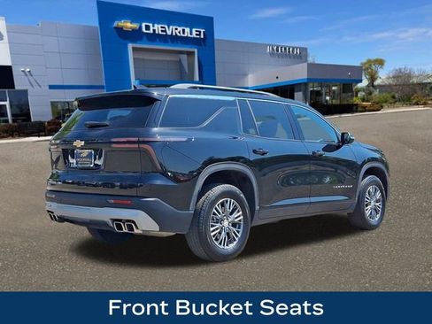 Used 2025 Chevrolet Traverse LT AWD/4WD image 25