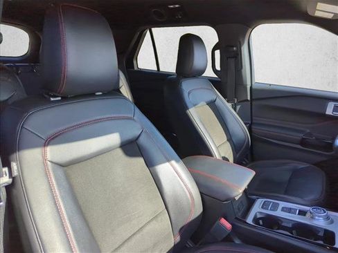 Certified 2023 Ford Explorer ST-Line w/ Class IV Trailer Tow Package RWD image 27
