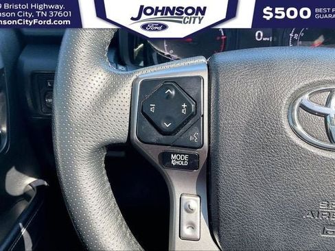 Used 2022 Toyota 4Runner SR5 Premium w/ Moonroof Package AWD/4WD image 15