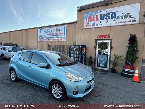Used 2014 Toyota Prius C Four image 3