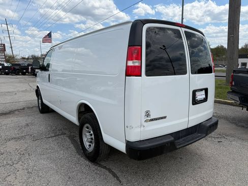 Used 2023 Chevrolet Express 2500 w/ Driver Convenience Package RWD image 10