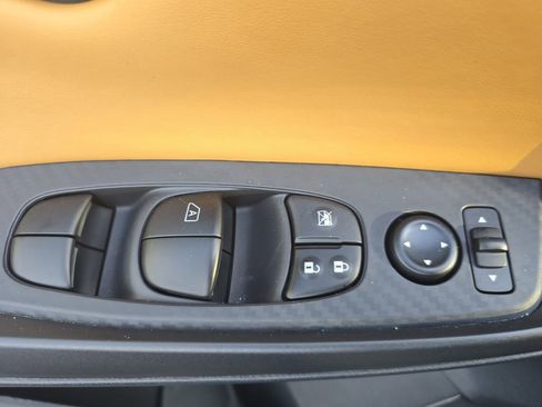 Used 2024 Nissan Sentra SV w/ SV Premium Package image 31