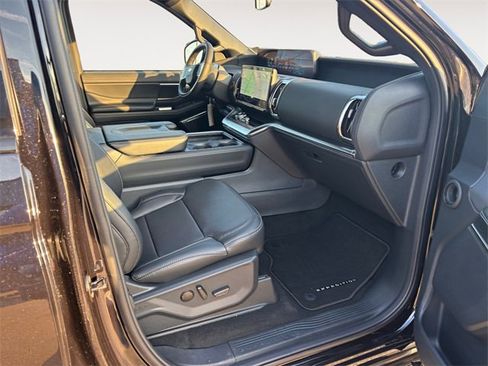 New 2025 Ford Expedition Max Platinum w/ Stealth Appearance Package image 15