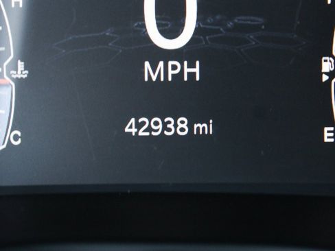 Used 2022 Jeep Compass Trailhawk w/ Trailhawk Convenience Group image 22