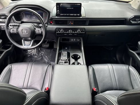 Used 2023 Honda Pilot Elite image 15