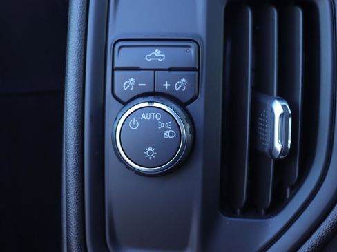 Used 2021 Chevrolet Silverado 2500 W/T w/ WT Convenience Package image 16