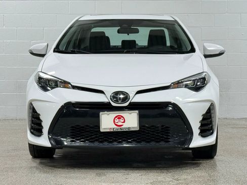 Used 2017 Toyota Corolla SE w/ SE Premium Package image 3