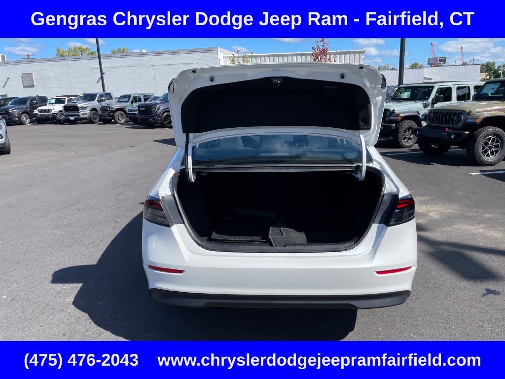 Used 2026 Honda Accord SE image 29