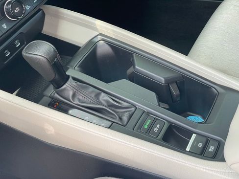 Used 2023 Honda Accord EX image 21