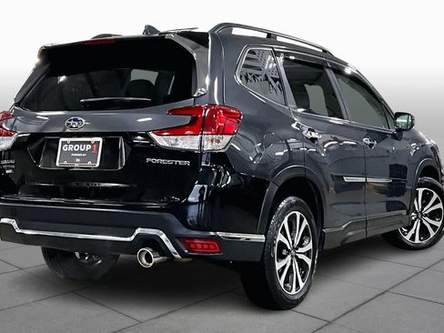 Used 2020 Subaru Forester Limited image 12