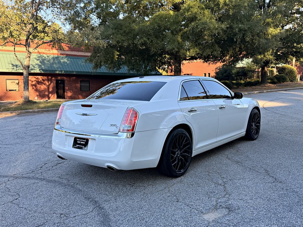 Used 2013 Chrysler 300 C Luxury Series RWD image 5