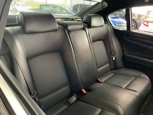 Used 2015 BMW 750Li xDrive AWD/4WD image 12